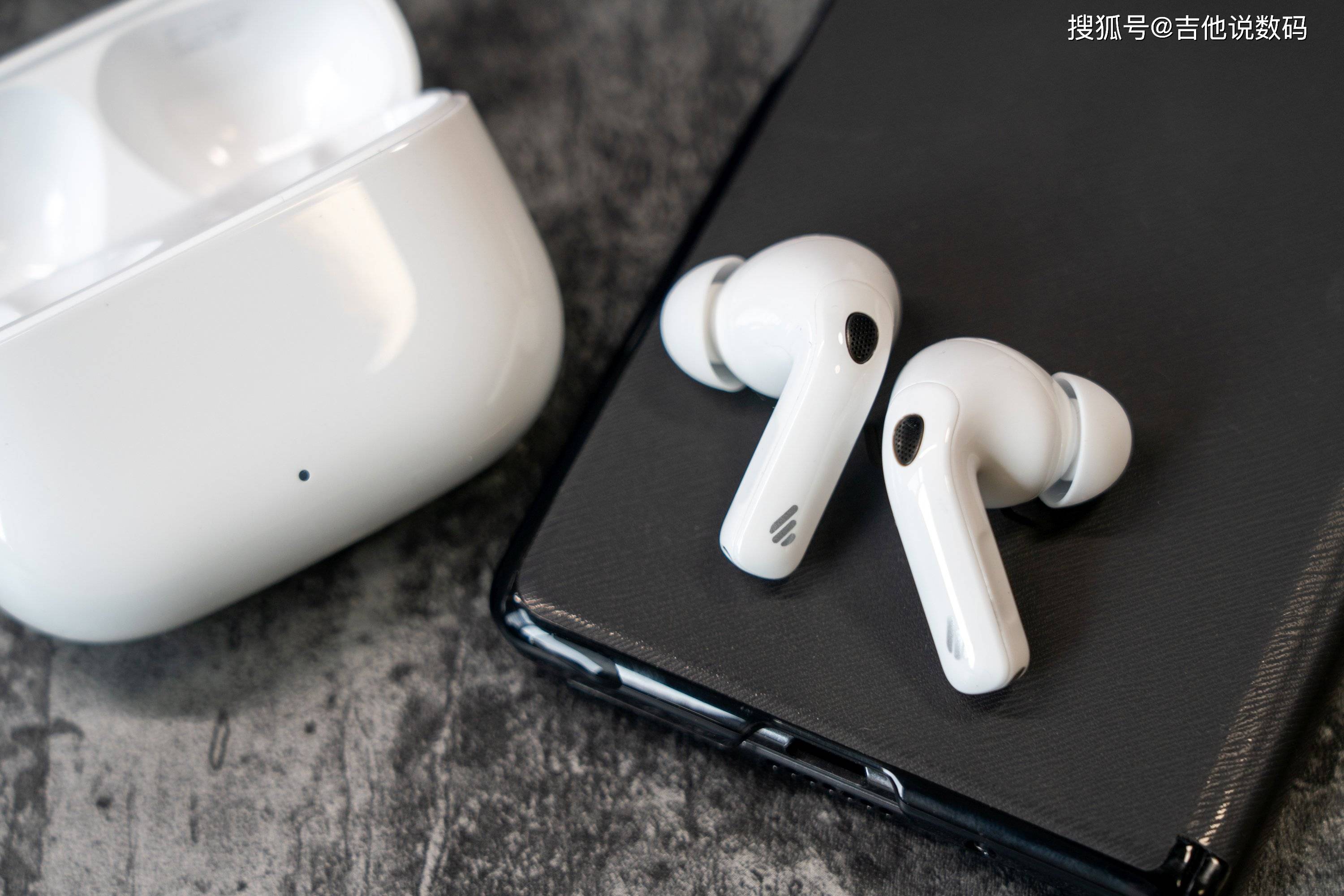 不必再为降噪牺牲音质?漫步者Lolli Pro5蓝牙耳机:被低估的卷王