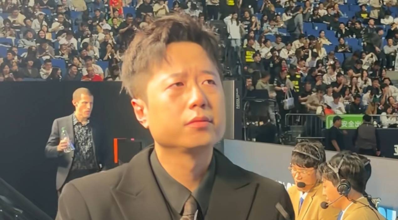 LPL上演绝望一幕!解说现场痛哭,二路哀声一片,真正的末日来了