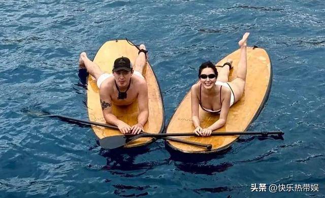 杨采钰晒美照回应皮肤显黑,与小男友秀恩爱无后续,疑未被认可